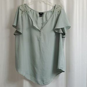 Mint blouse lg Torrid